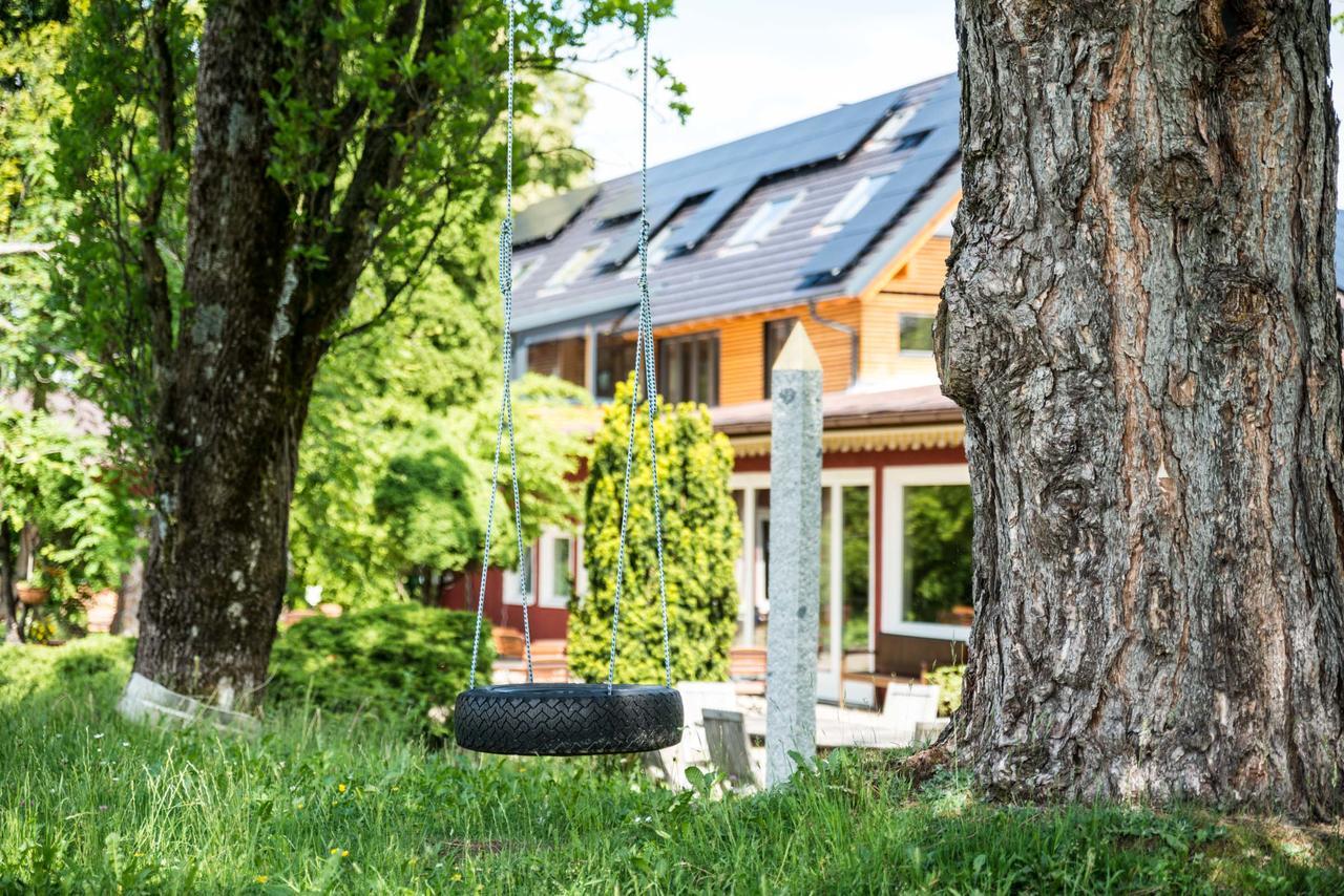 SEINZ Wisdom Resort - das vegan/vegetarische Bio-Seminarhotel Bad Kohlgrub Exterior foto